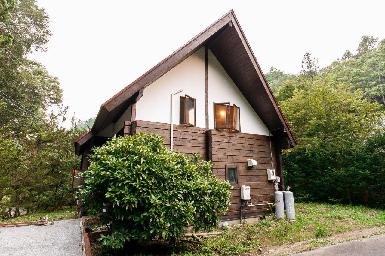 ログハウスせせらぎ Tsuru Exterior foto